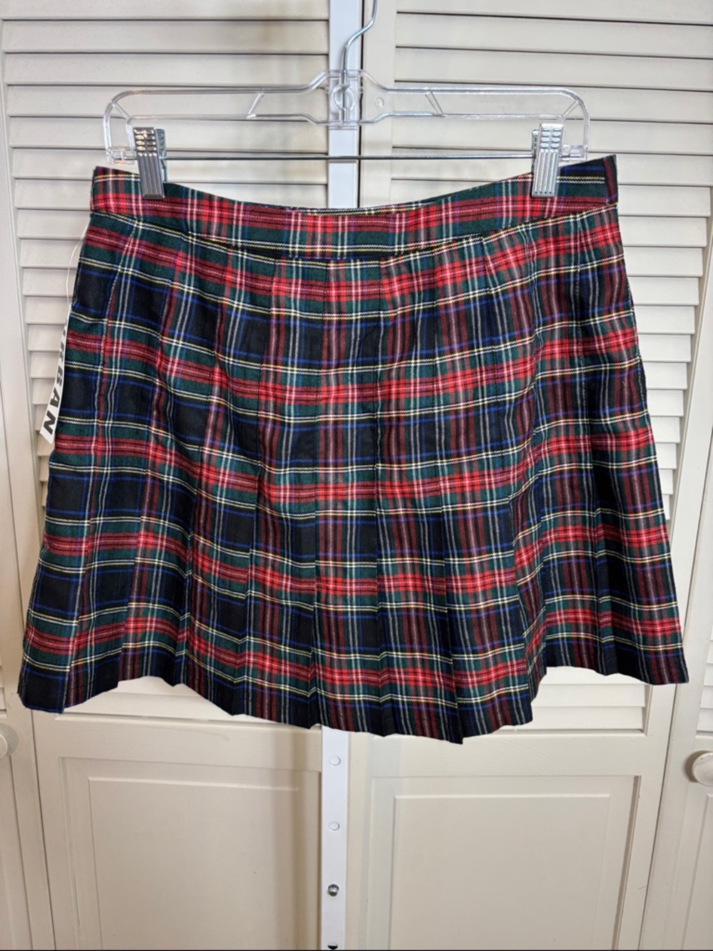 NWT Urban Outfitters Mary Red Tartan Plaid Pleated Mini Skirt Large - Picture 2 of 12